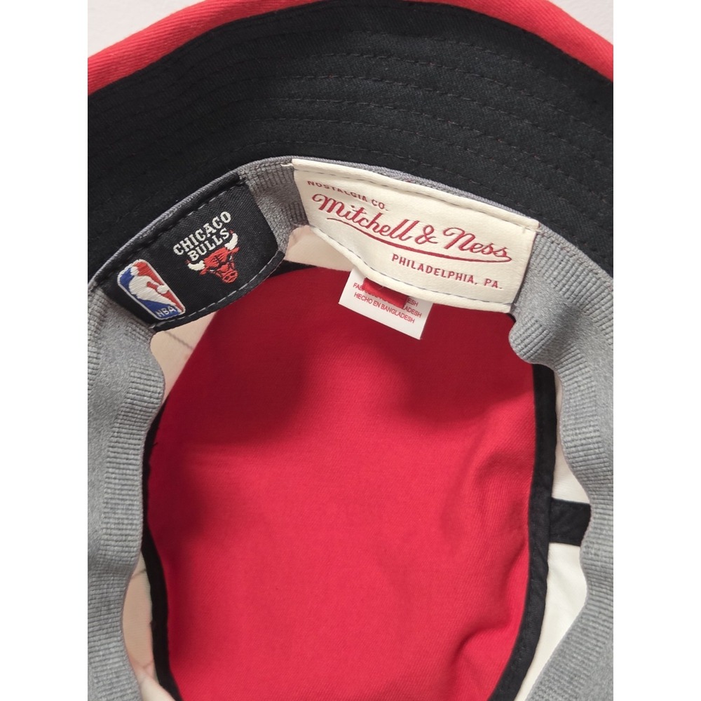Vintage 90s Chicago Bulls NBA Bucket Hat Mitchell & Ness Pinstripe Adult L/XL - Picture 9 of 11